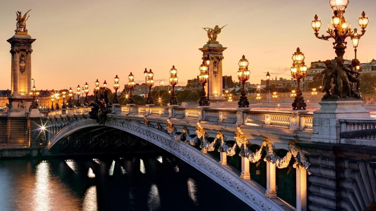Passy - Tour Eiffel Appartement *